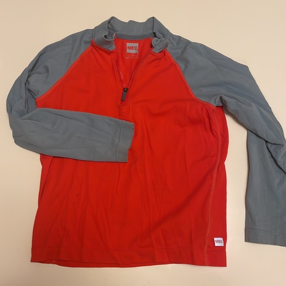 Boys long sleeve shirts size 6-8 - Picture 6 of 8